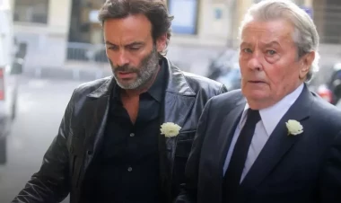 Alen Delonun qızı atasının xəstəlik sirrini gizlədib