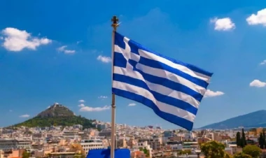 Mitsotakis hökumətdə dəyişiklik etdi