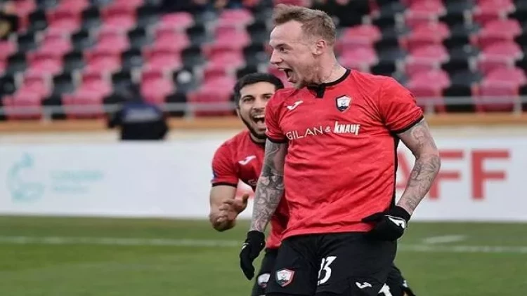 “Zirə” braziliyalı hücumçu aldı