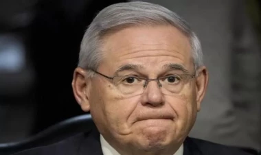 Ermənipərəst senator Menendes casusluqda ittiham olundu