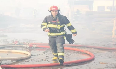 Bakıda binada yanğın olub - YENİLƏNİB - VİDEO