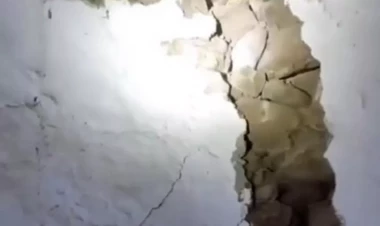 Türkiyədə zəlzələlər fəsadlar törədib, onlarla evə ziyan dəyib - FOTOlar