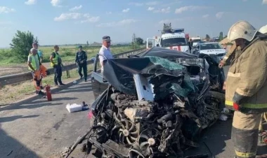 Rusiyada nazir qəzaya düşdü - ANBAAN VİDEO