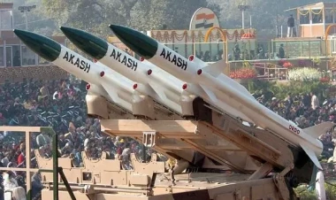 Peterburq görüşü zamanı şok gəlişmə: Ermənistana 700 km mənzilli raketlərin verilməsi...