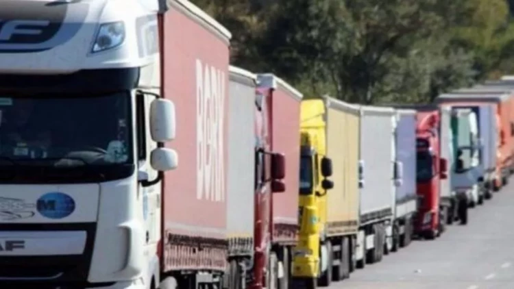 “Qırmızı Körpü” gömrük postunda 230 avtomobil gözləyir