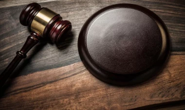 Hacı Məmmədovla tutulan keçmiş şöbə rəisi məhkəməyə müraciət etdi