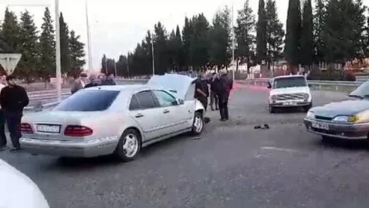 Azərbaycanda dəhşətli qəza: yaralananlar var - FOTO