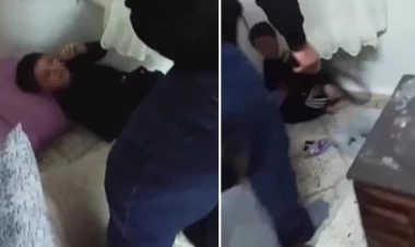 Ata balaca oğlunu kəmərlə vəhşicəsinə döydü - o anlar kamerada - VİDEO