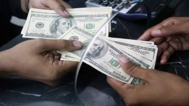 Azərbaycanda dollarla bağlı rekord qeydə alındı