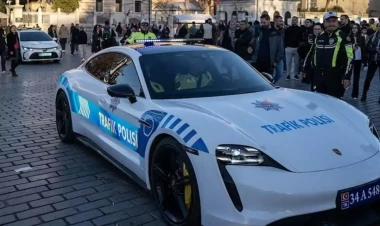 Fenomenlərin avtomobilləri polislərə verildi - FOTO