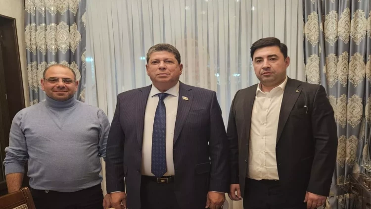 Pavel Yelizarov Qubada Anatoliy Rafailov və David Seliverstov ilə görüşdü