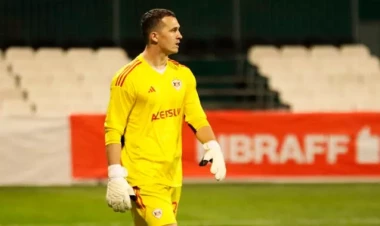 “Dedilər ki, “Qarabağ”a bu anlaşılmaz keçid nəyə görədir?”