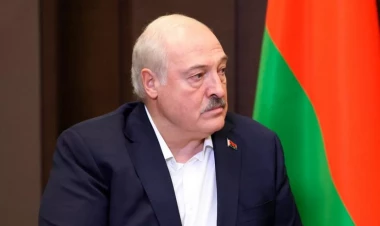 Lukaşenko: Ermənistan iqtisadi cəhətdən ölmək istəsə, biz onu itirə bilərik