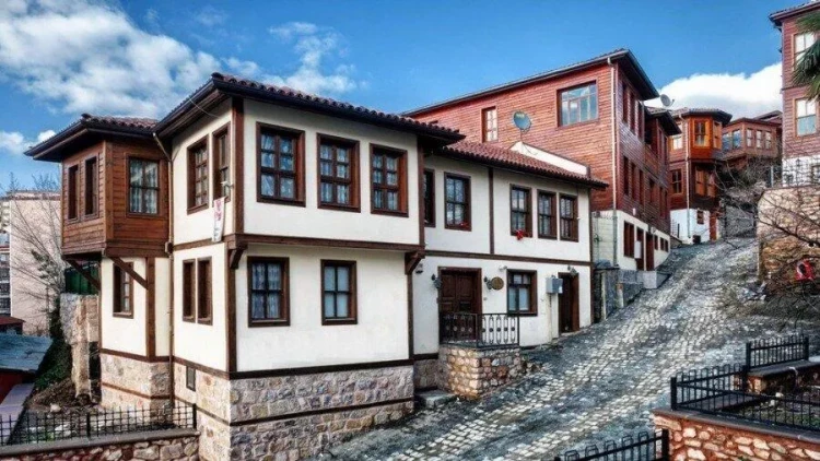 DƏHŞƏT!!! İki uşaq atası qonşusunun qızı ilə QAÇDI - FOTO