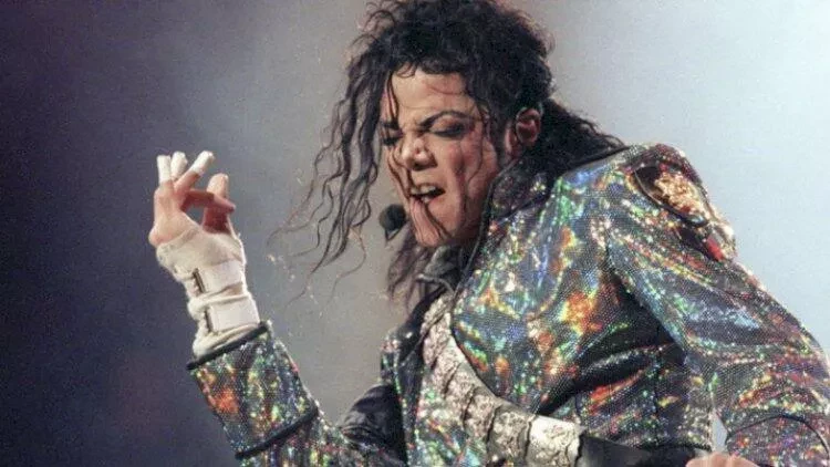 Maykl Ceksonla bağlı YENİ QALMAQAL: Mahnıları oğurlanıb?