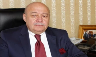 Elbay Qasımzadə təltif edildi