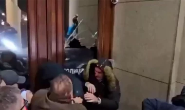 Belqradda iğtişaşlar zamanı 40-a yaxın adam saxlanıldı