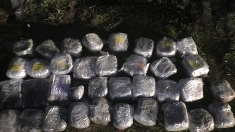 Dərədə 18 kiloqram narkotik gizlədibmiş - FOTO