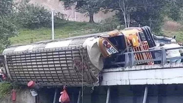 Nikaraquada avtobus qəzaya uğrayıb - xeyli sayda ölən var