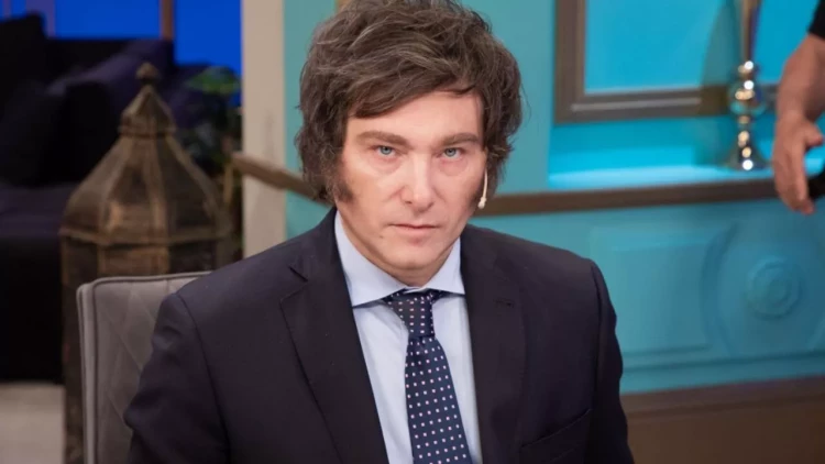 Argentina Prezidenti maaşının hamısını ona verirmiş - FOTO