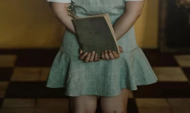 Azərbaycanda yeniyetmə qızdan ağlasığmaz əməl - 4 uşaq atasından hamilə qaldı