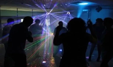 Məşhur futbolçu gecə klubunda güllələndi - FOTO