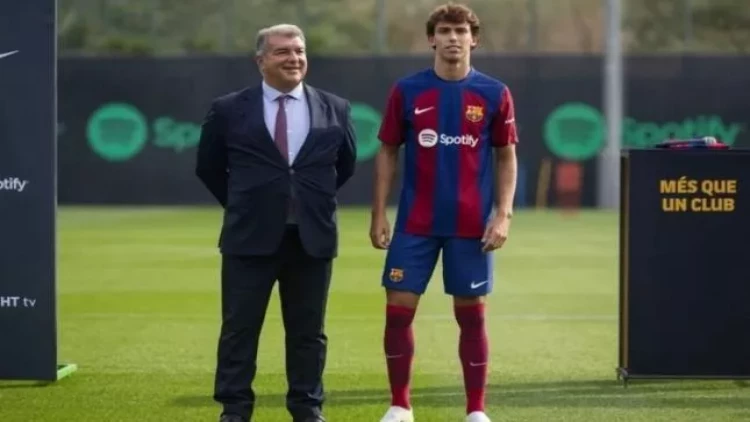 Xavi bu futbolçudan narazıdır