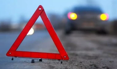 DƏHŞƏT: Müəllimləri daşıyan avtobus qəzaya düşdü, yaralılar var