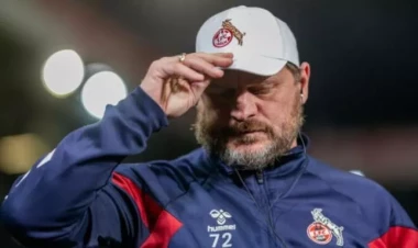 Bundesliqa klubu baş məşqçisini qovdu