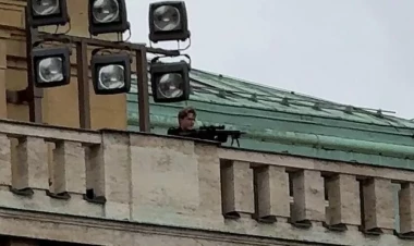 Çexiyada atışma törədən şəxs atasını öldürməkdə şübhəli bilinir - FOTO