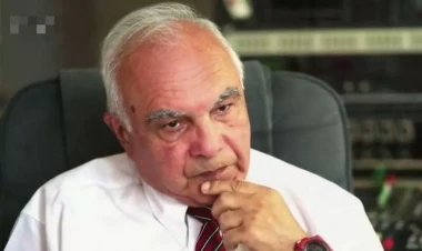 Bax o zavallılara, Bəstəkar..