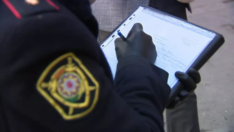 XƏBƏRDARLIQ - Bu yolda qulaqcıqdan istifadə edənlər cərimələnəcək