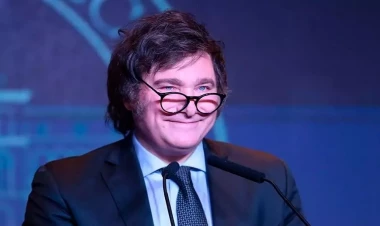 Yeni prezident fövqəladə vəziyyət elan etdi