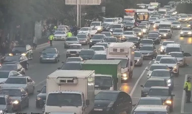 Bakının bir sıra yollarında tıxac - SİYAHI