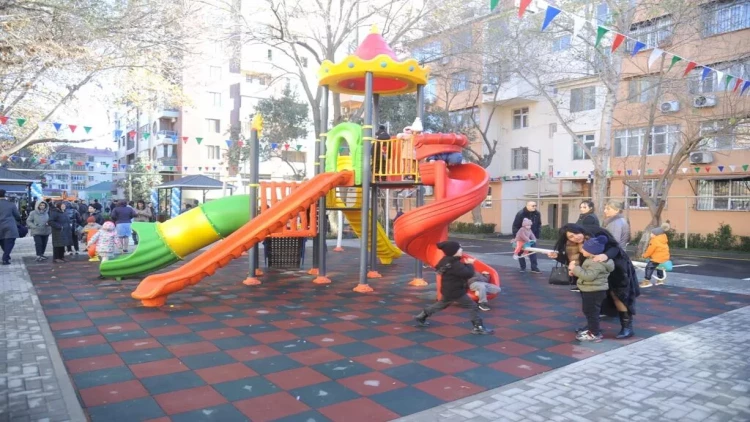 İDEA Nərimanovda yeni “Bizim Həyət”in açılışını etdi - FOTOlar