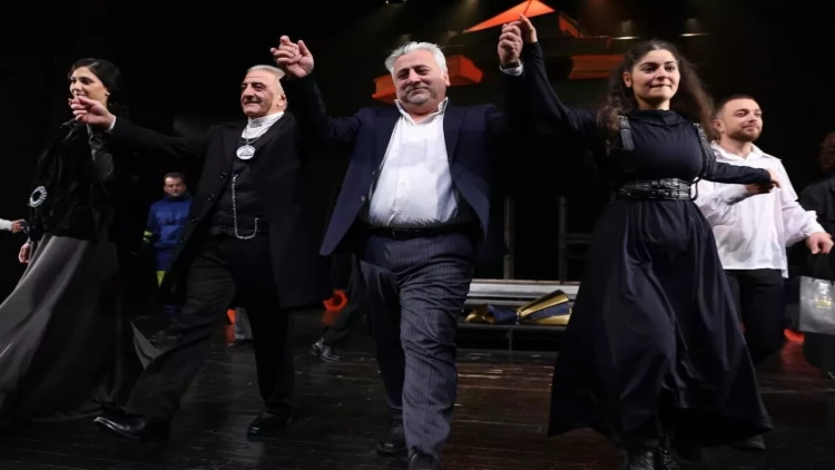 Gənc Tamaşaçılar Teatrında 