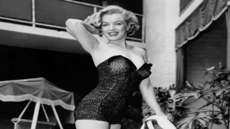 Merlin Monro və Sofi Lorenin heç yerdə olmayan çılpaq FOTOları yayıldı