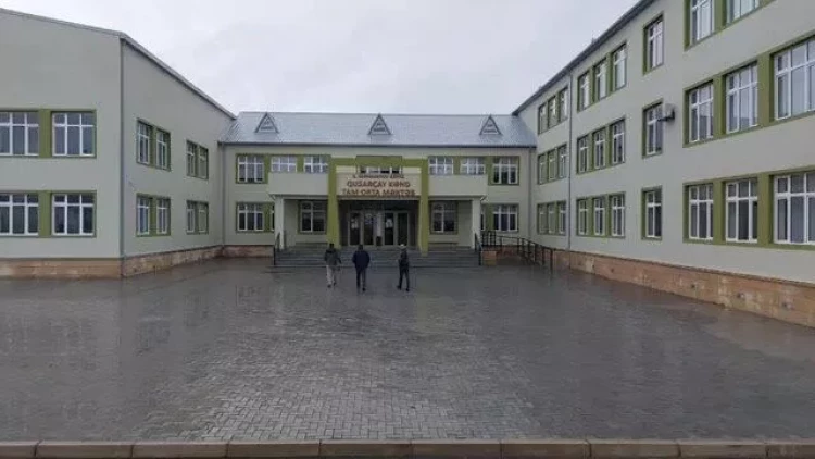 Bu rayonda yeni məktəb tikilib, ancaq uşaqlar məktəbə gəlmir - VİDEO