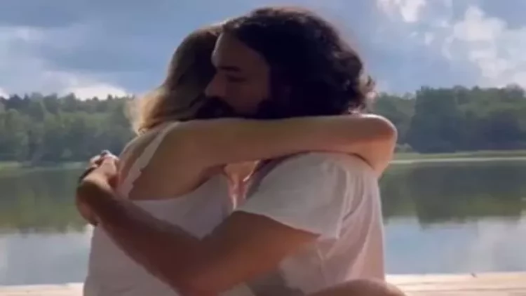 300 dollara meditasiya: müştərini qucağına alıb.... - VİDEO - FOTO