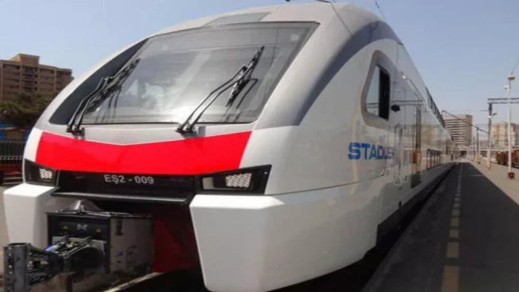 Azərbaycanda sürət qatarı yolda qaldı - FOTO