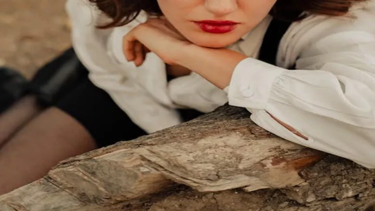 Qızların sünnətinə mane olan polisə görün nə etdilər - FOTO