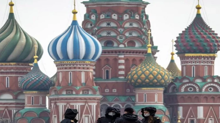 ÜST Moskva ofisini niyə bağlayıb?