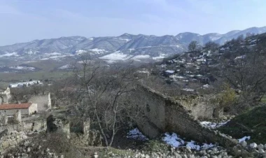 Xocavənddə ermənilərin viran qoyduğu bəy evləri - VİDEO