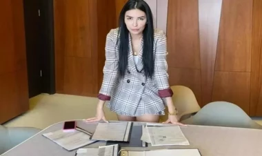 Nazirlikdən FOTOları yayılan vəkilin diqqət çəkən həyatı