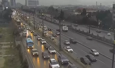 Bakının bir sıra küçə və prospektlərində tıxac yaranıb - SİYAHI