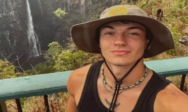 Köpək balığı 20 yaşlı gəncə hücum edərək ayağını qopardı - VİDEO