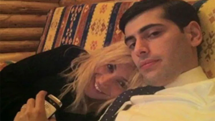 İstanbulda azərbaycanlı iş adamı tutuldu: onu Röya ilə nə bağlayır? - FOTO