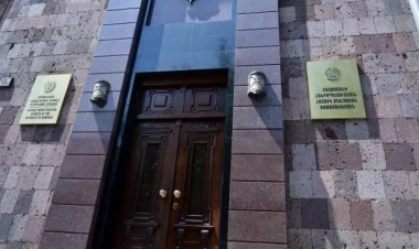 Ermənistanda yüksək vəzifəli polis əməkdaşları həbs edilib