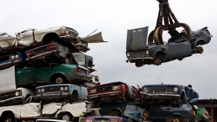 Köhnə avtomobil sahiblərinin NƏZƏRİNƏ: Bu şəxslərə güzəştlər olunacaq?