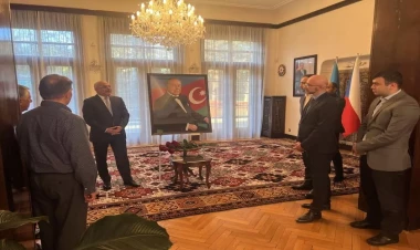 Ümummilli Lider Heydər Əliyevin əziz xatirəsi Praqada yad edildi - FOTO